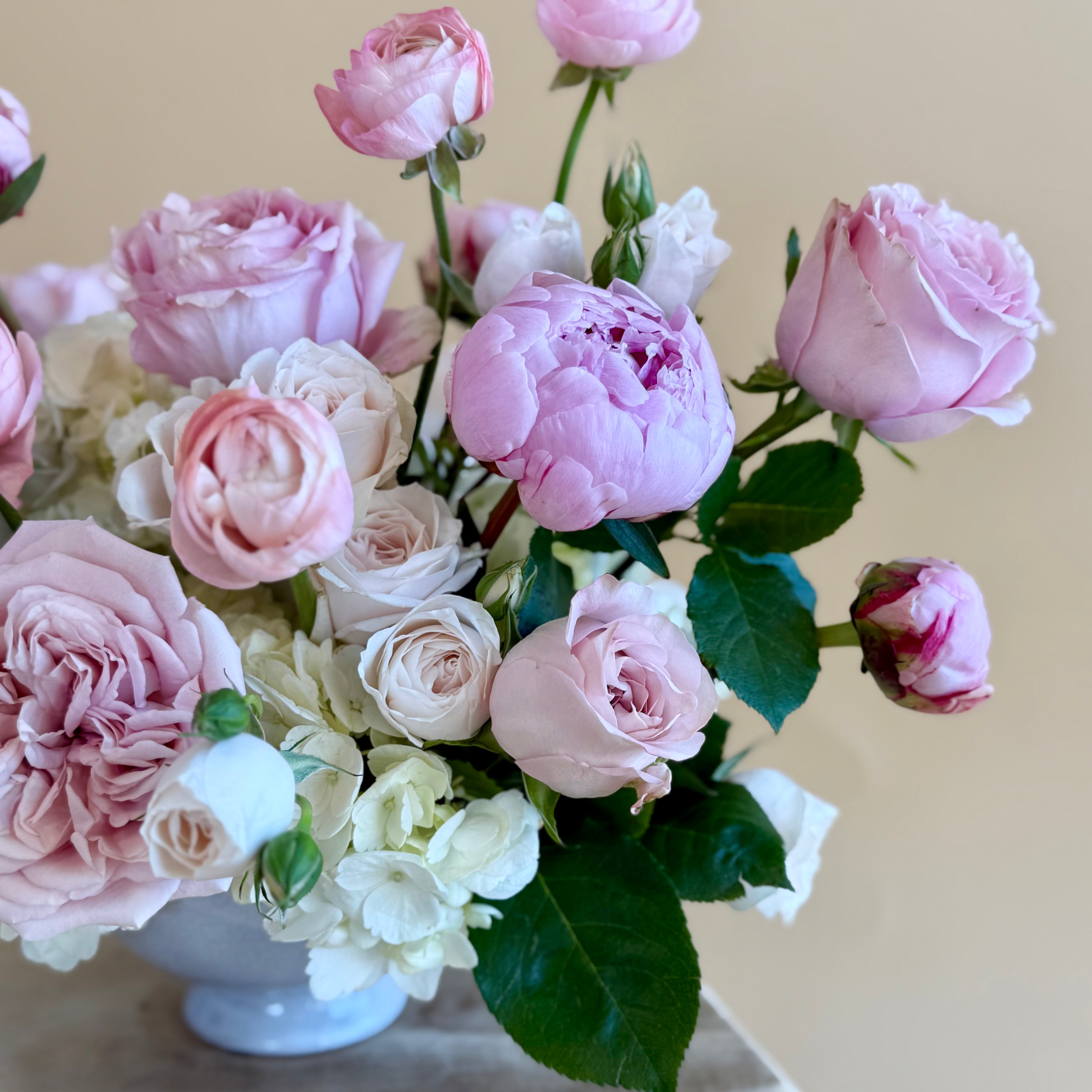 Blush floral vase arrangement