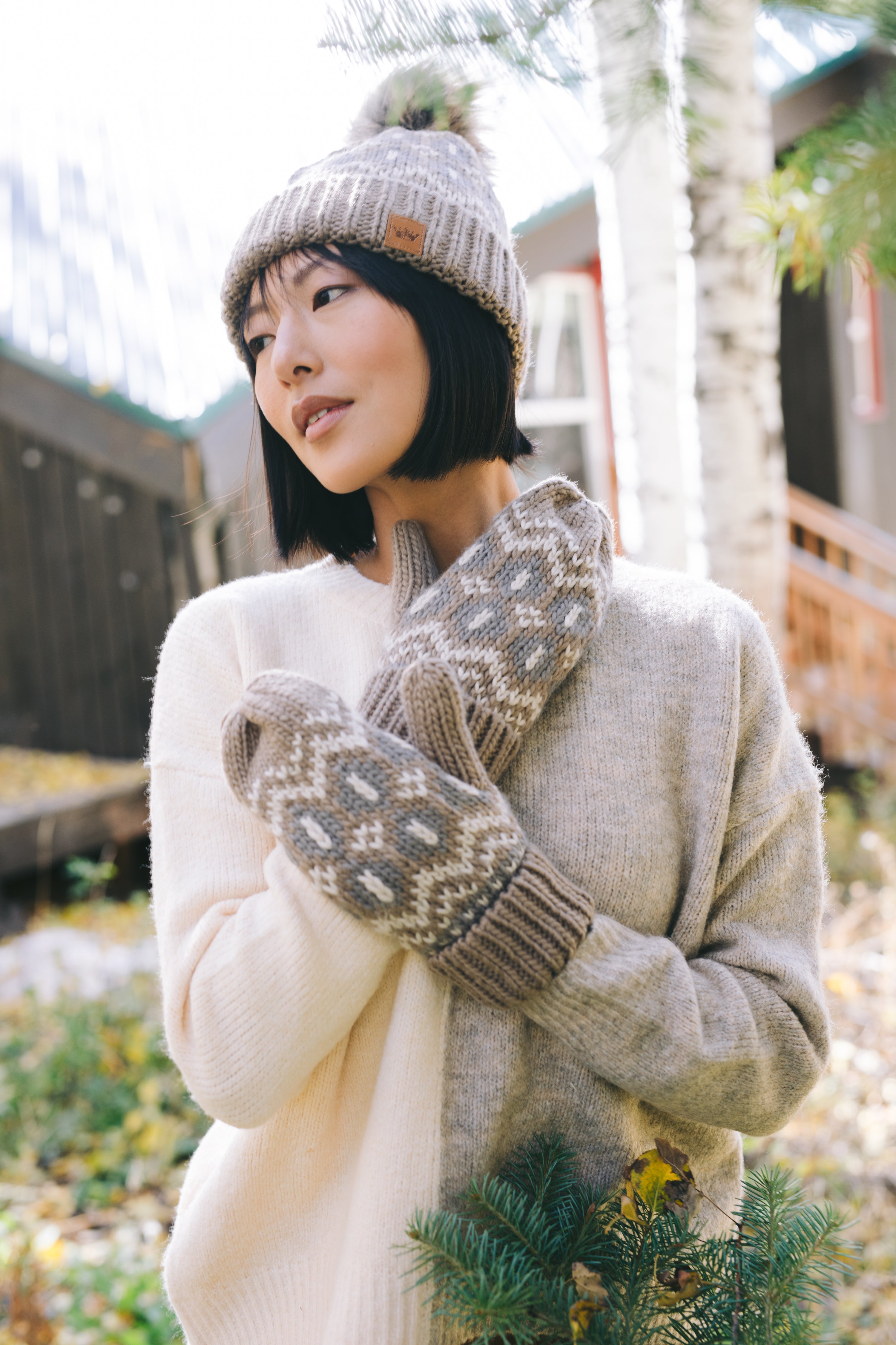 The Chloe Knit Mittens