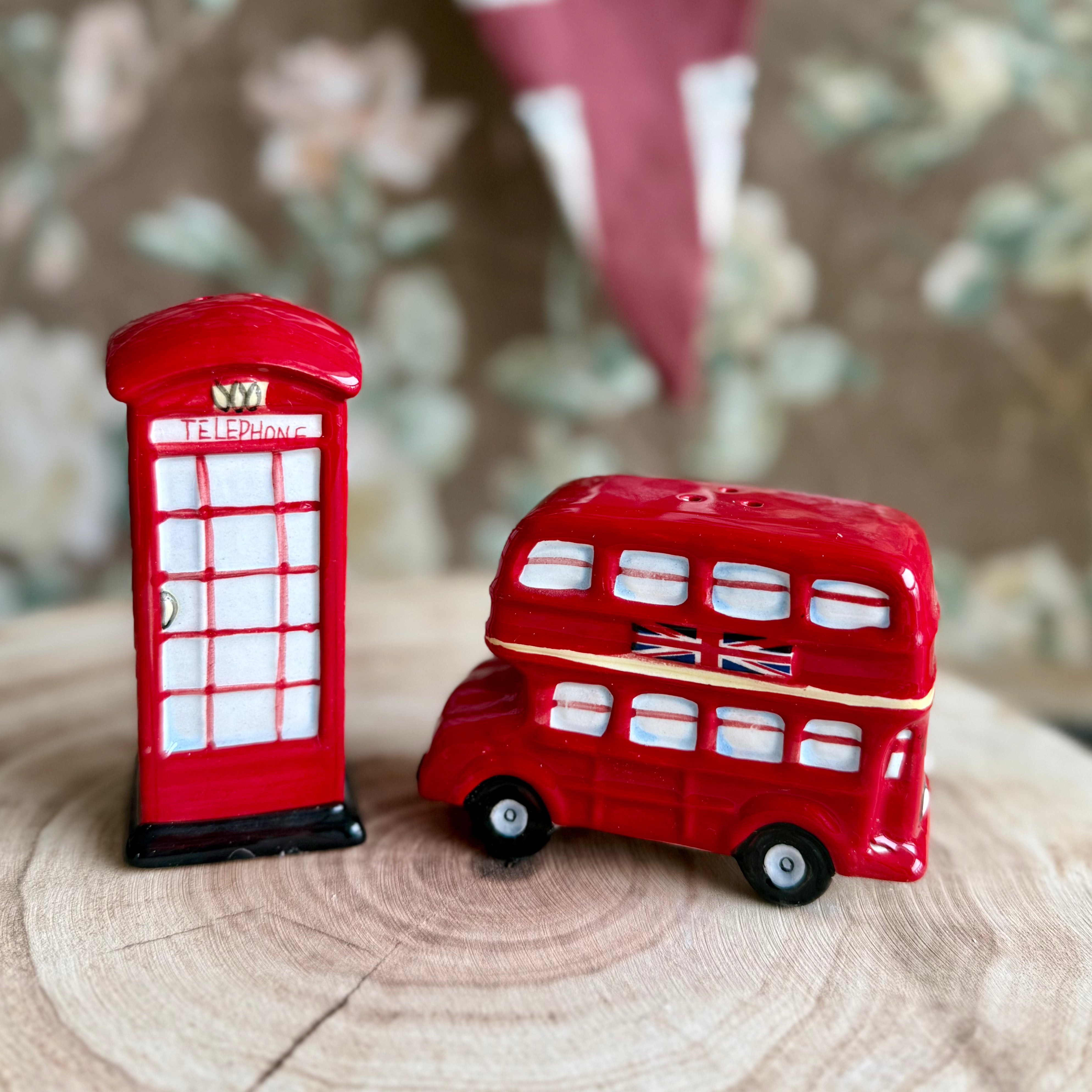 Product shoot of London salt and pepper set. 